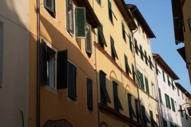 Lucca, Tuscany, İtalya 'nın tarihi binalarının dışında.