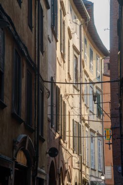 Lucca, Tuscany, İtalya 'nın tarihi binalarının dışında.