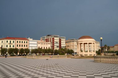 İtalya 'nın Livorno kentindeki Tirreno sahili: Terrazza Mascagni