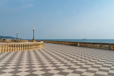 İtalya 'nın Livorno kentindeki Tirreno sahili: Terrazza Mascagni