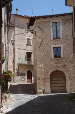 Rocca di Mezzo, İtalya, Abruzzo, Aquila eyaletinin eski bir kasabası.