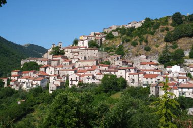 Longano, Isernia 'nın eski bir kasabası, Molise, İtalya