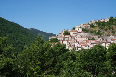 Longano, Isernia 'nın eski bir kasabası, Molise, İtalya