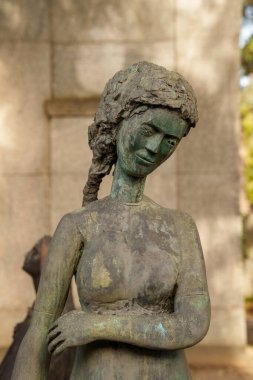 Cimitero Monumentale, Milano, Lombardy, İtalya 'daki tarihi mezarlık. bir mezar