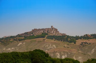Matera ili, Basilicata, İtalya 'da Aliano ve Craco yakınlarındaki kır manzarası