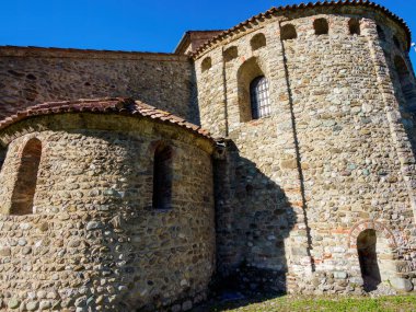 Ortaçağ SS kilisesi. Pietro e Paolo, Agliate, Monza Brianza ili, Lombardy, İtalya