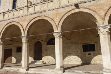 Montefalco, Perugia, Umbria, İtalya 'nın tarihi binaları