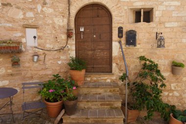 Collepino, İtalya 'nın Umbria eyaletinde Spello yakınlarındaki ortaçağ köyü.