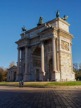 Milano, Lombardiya, İtalya 'da Arco della Pace olarak bilinen tarihi kemer.