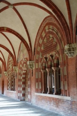 Piacenza ilindeki Chiaravalle della Colomba Ortaçağ Manastırı, Emilia-Romagna, İtalya
