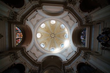 Milano, Lombardy, İtalya 'daki San Bernardino alle Ossa kilisesi.