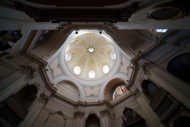 Milano, Lombardy, İtalya 'daki San Bernardino alle Ossa kilisesi.