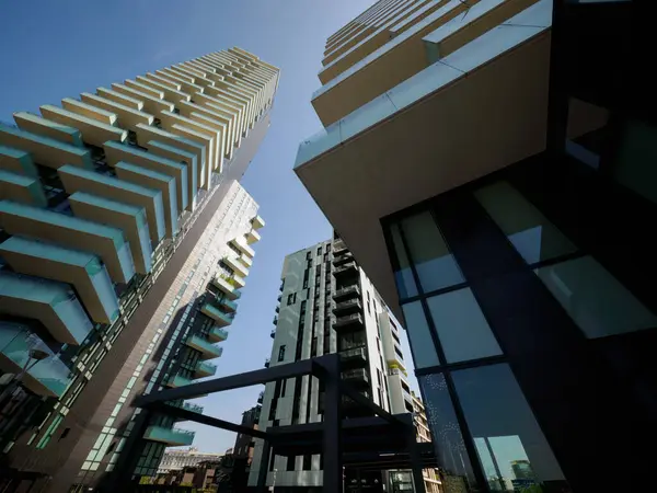 Porta Nuova, Milan, Lombardy, İtalya 'daki modern binalar