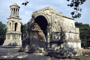 Les Antiques, Provence 'deki Roma binaları Saint-Remy-de-Provence, Fransa