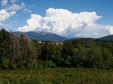 Monte di Rovagnate 'deki manzara, Lecco ili, Brianza, Lombardy, İtalya