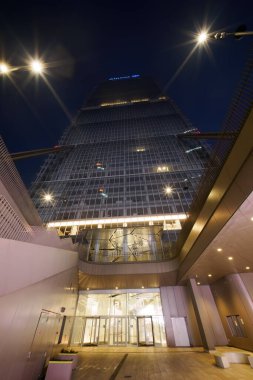 Şehir yaşamı, Milan, Lombardy, İtalya 'da üç kuleli modern ticari ve meskun bölge
