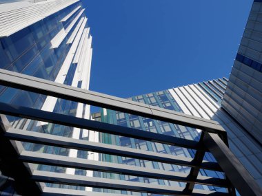 Via Faravelli ve Via Gattamelata boyunca modern bina Milano, Lombardy, İtalya