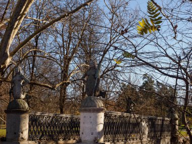 Parco Sempione, İtalya 'nın Milano kentindeki tarihi park, kışın