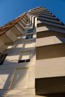 Şehir yaşamı, Milan, Lombardy, İtalya 'da üç kuleli modern ticari ve meskun bölge