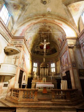 Gaggiano ve Noviglio yakınlarındaki Tainate 'deki Santi Pietro e Paolo Kilisesi, Milano, Lombardy, İtalya