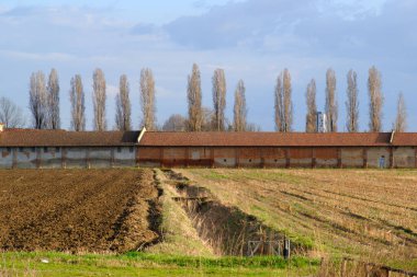 Mart ayında Milano, Rho yakınlarındaki kırsal alan, Lombardiya, İtalya, tarihi Cascina Ghisolfa