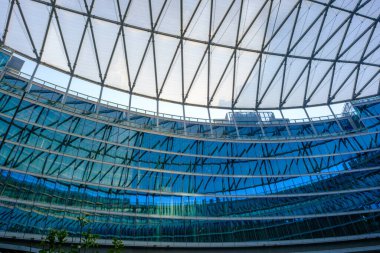 Porta Nuova, Milan, Lombardy, İtalya 'daki modern binalar. Palazzo Lombardia, Piazza Citta di Lombardia, Avrupa 'nın en büyük kapalı alanı.