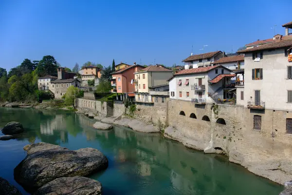 Brembate, İtalya 'nın Lombardiya eyaletinin tarihi bir kasabası.