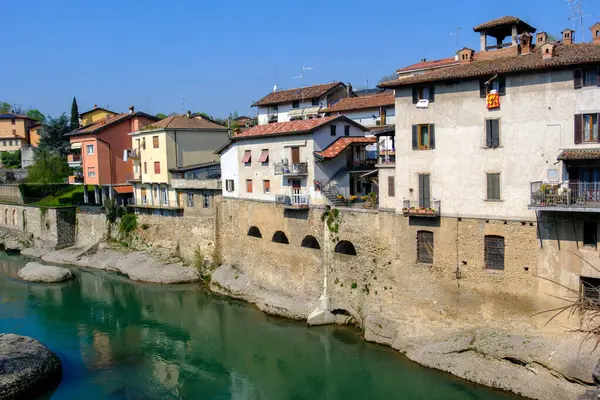 Brembate, İtalya 'nın Lombardiya eyaletinin tarihi bir kasabası.