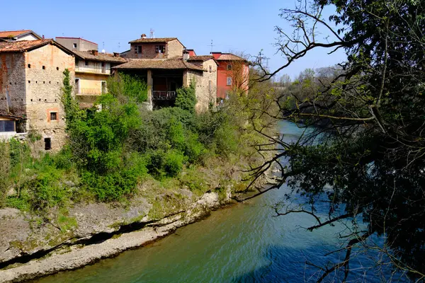 Brembate, İtalya 'nın Lombardiya eyaletinin tarihi bir kasabası.