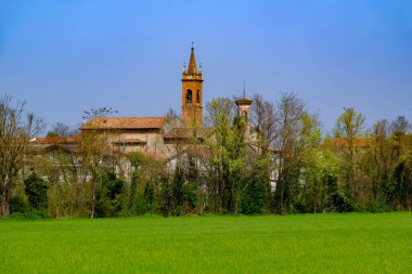 Marne, Brembate yakınlarındaki tarihi köy, Bergamo ili, Lombardy, İtalya, baharda