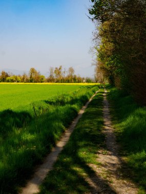 Marne, Brembate yakınlarındaki tarihi köy, Bergamo ili, Lombardy, İtalya, baharda