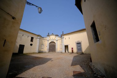 Ozzero, Milan, Lombardy, İtalya 'nın tarihi kalesi