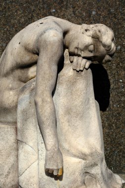 Cimitero Monumentale olarak bilinen tarihi mezarlık, Milan, Lombardy, İtalya: bir mezar