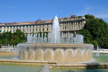 Castello Sforzesco, ortaçağ kalesi Milan, Lombardy, İtalya, Torta degli Sposi olarak bilinen çeşme