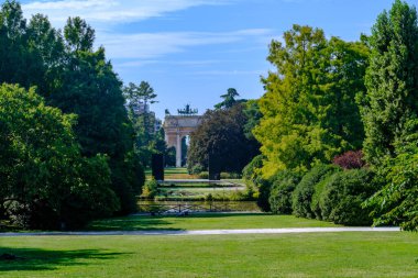 Parco Sempione Ağustos 'ta Milano, Lombardy, İtalya' da