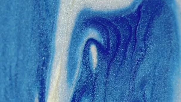 Glitter Ink Wave Fluid Spill Sparkling Liquid Spreading Shiny Blue — Stock Video