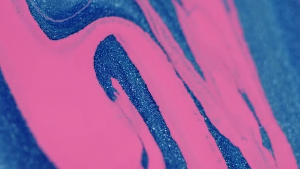 Inktwater Glitter Verf Morsen Acrylmengsel Roze Blauwe Kleur Glanzend Metallic — Stockvideo