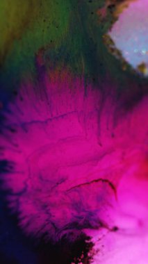 Boya sıçraması. Parlak sis dokusu. Odaklanmamış neon, mor, pembe, gradyan, parlak, su dalgası, soyut arka plan sanatı..