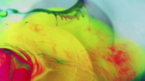 Έγχρωμη Ομίχλη Ζωγραφική Φυσαλίδα Νερού Defocused Φωτεινό Κίτρινο Ροζ Πράσινο — Αρχείο Βίντεο