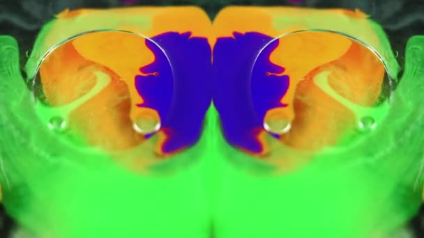 Цвет Фона Смеси Пигментное Пятно Абстрактная Жидкая Бабочка Флуоресцентный Зеленый — стоковое видео