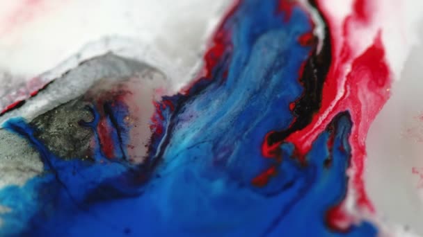 Verfmix Inktwaterstroom Defocused Blauw Rood Zwart Wit Kleur Glitter Marmer — Stockvideo