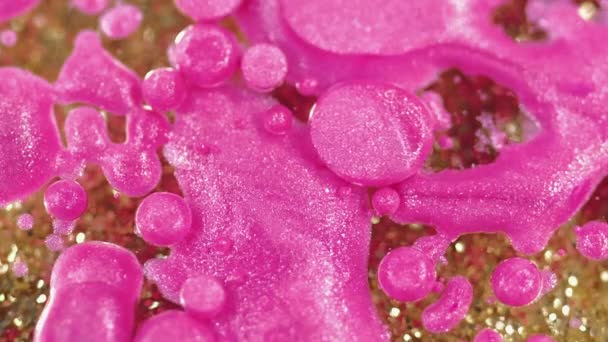 Abstrakt Bakgrund Flytande Färgblandning Blinkbläckbubblor Glamourösa Trendiga Rosa Skimrande Vätska — Stockvideo
