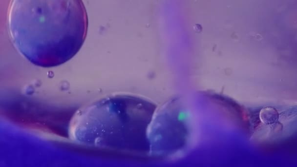 Blasenflüssigkeit Geltextur Farbwassertropfen Blau Rosa Farbe Transparent Nasse Ölfarbe Luft — Stockvideo