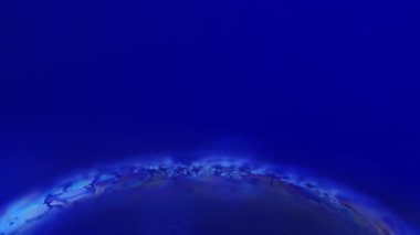 Yağ küresi soyut arkaplan. Sıvı kristal. Odaklanmamış neon mavisi parlayan boya baloncuğu hareketli boş alan yüzeyi.