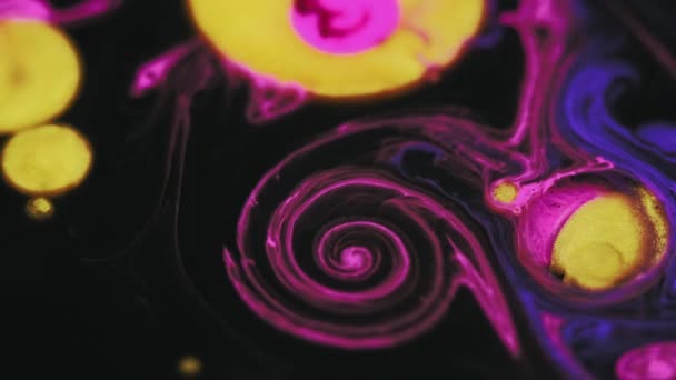 Schilderswirl Inktwatermix Magische Vortex Defocused Roze Geel Blauw Kleur Glitter — Stockvideo