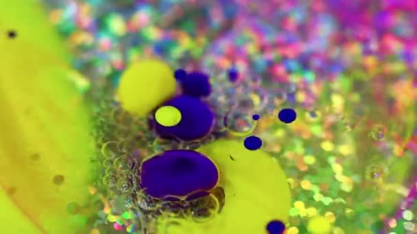 Краска Пузырьков Гелевая Жидкость Чернильная Вода Ослабленное Ярко Желтый Цвет — стоковое видео