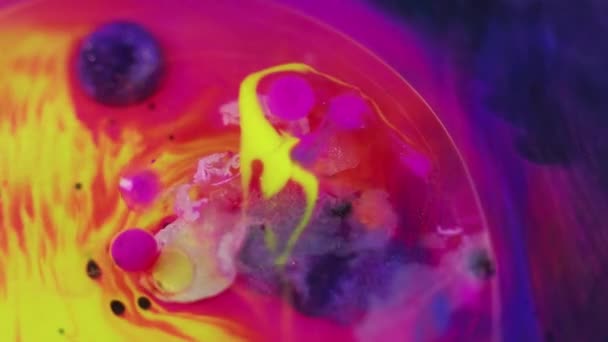Pintura Burbujas Aceite Niebla Color Mezcla Agua Tinta Desenfocado Neón — Vídeos de Stock