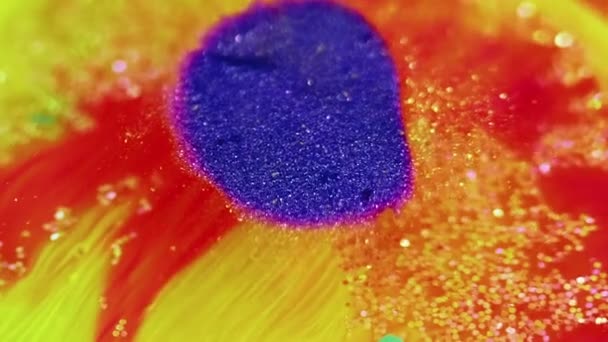 Dipingi Acqua Bolla Olio Glitter Sfocato Luminoso Neon Giallo Rosso — Video Stock