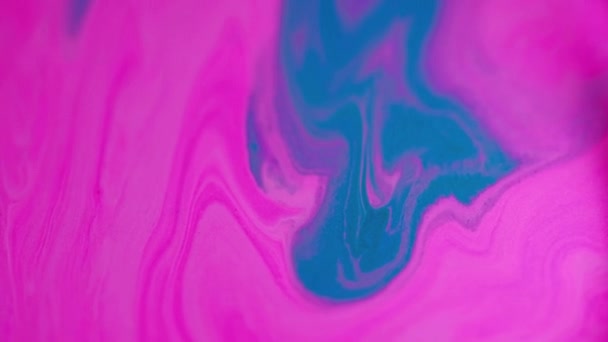 Μείγμα Χρωστικών Πολύχρωμες Περιστροφές Defocused Φωτεινό Ροζ Μπλε Υγρό Χρώμα — Αρχείο Βίντεο