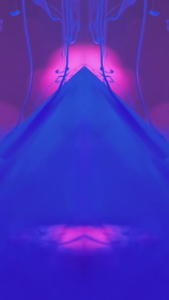 Вертикальное Видео Подводный Краситель Цвет Чернил Неоновое Абстрактное Искусство Яркий — стоковое видео